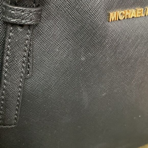 Michael Kors Charlotte Large Saffiano Leather Top-Zip Tote Purse Gold Hardware - Picture 16 of 16